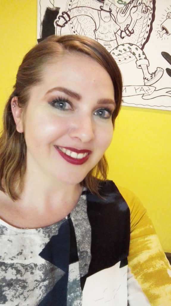 Peaches-in-the-Wild-JB-Hive-amanda